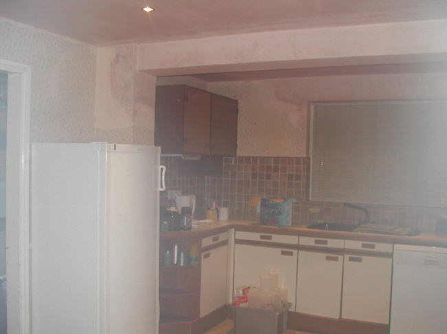 kitchen0001.jpg